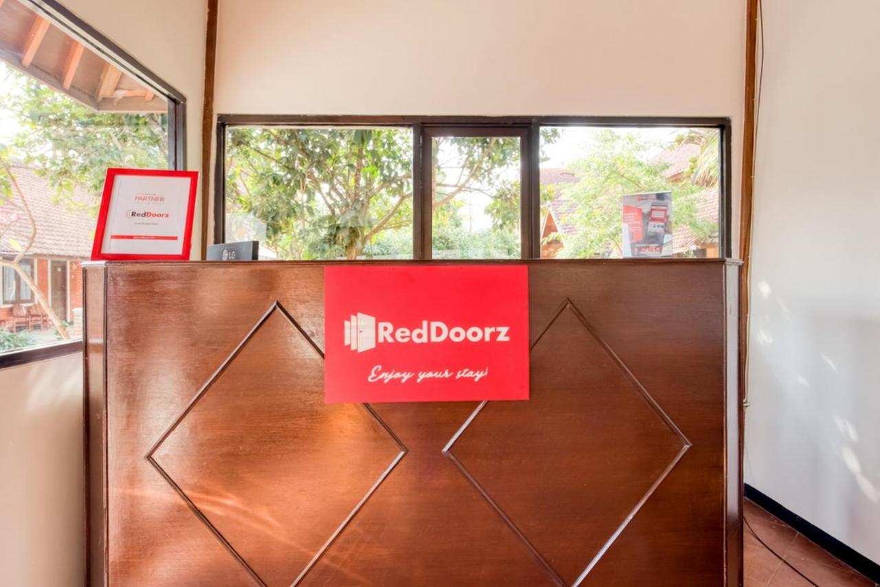 Reddoorz Syariah Near Gor Ken Arok Hotel Маланг Екстериор снимка