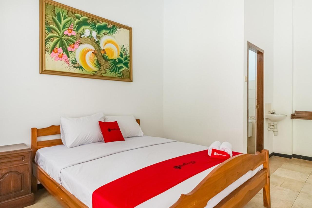 Reddoorz Syariah Near Gor Ken Arok Hotel Маланг Екстериор снимка