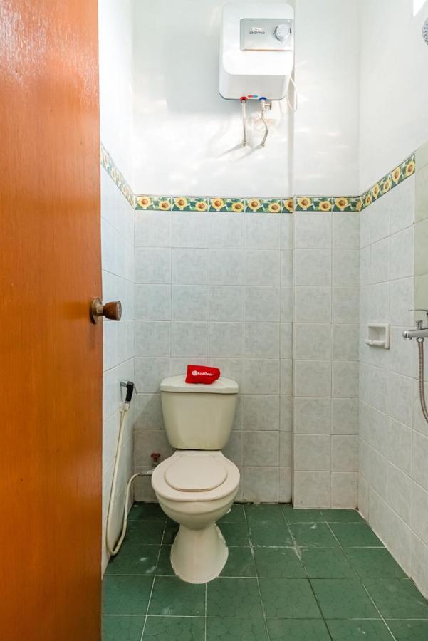 Reddoorz Syariah Near Gor Ken Arok Hotel Маланг Екстериор снимка
